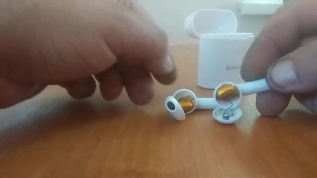 Как разобрать беспроводные наушники, airpods, замена батареи в беспроводных наушниках. смотреть онлайн