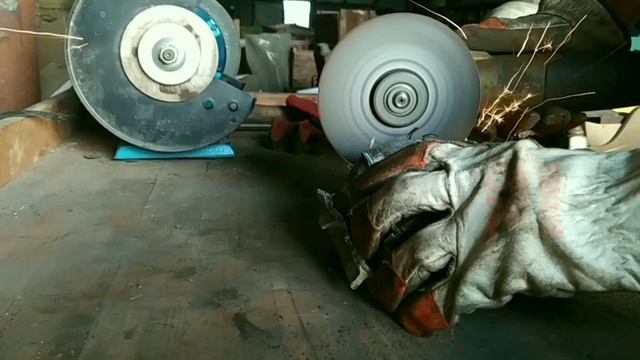Вот таким образом нельзя разбирать электродвигатель - Разборка электродвигателя на медь