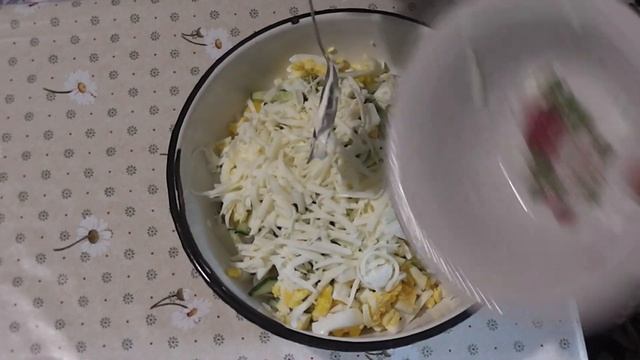 Салат "Кальмары Сыр Чеснок". Простой Салатик!!! смотреть онлайн