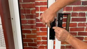 Locking Bracket / how it works / lock glass sliding door into PatioLink pet door insert