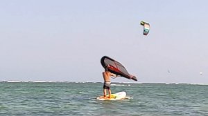 Урок третий, управление вингом на надувной доске.