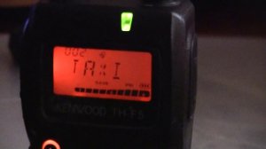 Радиостанция Kenwood TH-F5 на частоте городского Такси