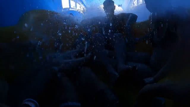 Shock Wave Slide at Aquaventure Atlantis Dubai смотреть онлайн