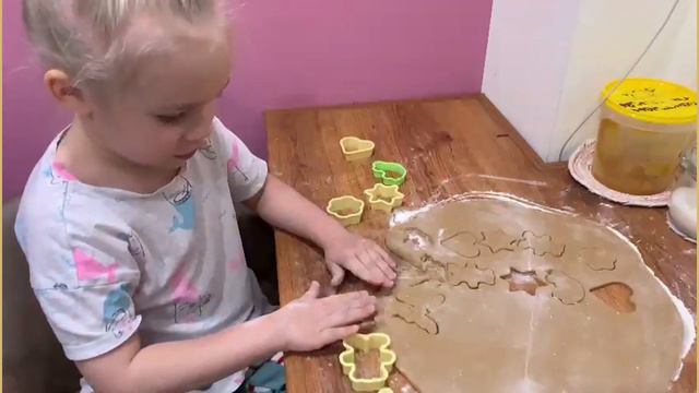 Печем имбирные прянички на Рождество