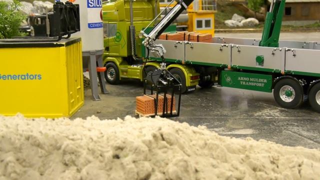 GREAT RC CONSTRUCTION ZONE ACTION!! RC EXCAVATORS TRUCKS TRACTOR WHEEL LOADER