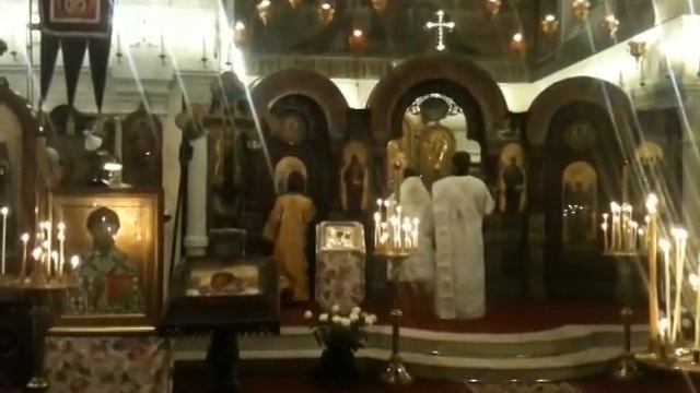 Фрагмент воскресной литургии 21.08.2011 в храме в Каннах смотреть онлайн