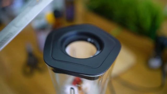 Паназиатский салат с креветками под соусом Ям сом-о смотреть онлайн