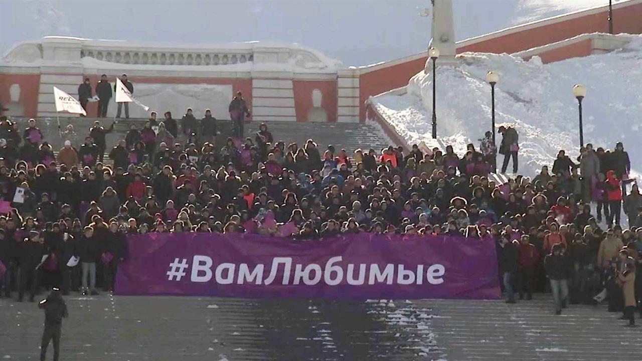 Море цветов и океан улыбок! 8 марта - главный весенний праздник в самом разгаре