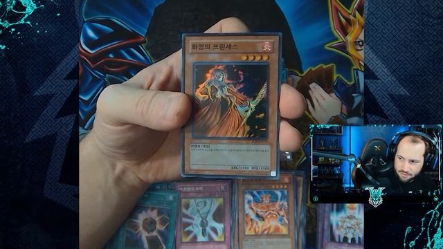 [Korean Yu-Gi-Oh! Official Card Game] Korean Booster Box Opening - Labyrinth of Nightmare V смотреть онлайн