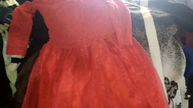 На 100 рублей новые одежды толка у нас в городе БАКУ Торговым центре садарак 4-ряд 1-корпус 1-магаз