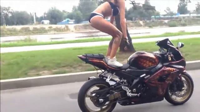 Devushka na Moto смотреть онлайн