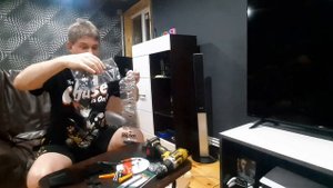 Как повесить телевизор на стену . кронштейн  DEXP TN-70F