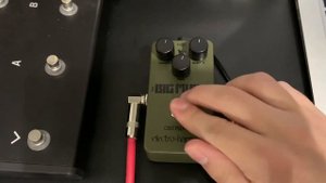 Electro-Harmonix Russian Green Big Muff Pi Reissue Unboxing/Demo