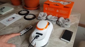 Робот-мойщик окон dBot W100 – Поместите его на вертикальную поверхность и наблюдайте за процессом!