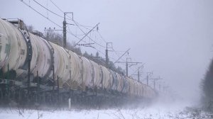 Тепловоз 2ТЭ116У-0156 с грузовым поездом повышенной длины (128 вагонов)