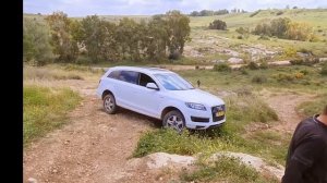 ? AUDI Q7 3.0 TDI OFF ROAD ?