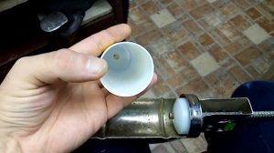 Как сделать пистолет для шпаклевки из обычного для герметика?!