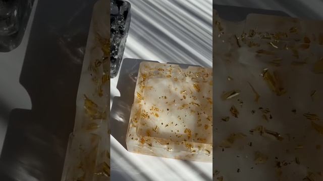 Пепельница из эпоксидной смолы #эпоксиднаясмола #resinart #смола #эпоксидка смотреть онлайн