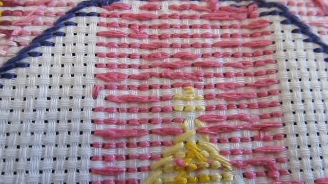 Вышивка крестиком. Пасхальная салфетка от ТМ Диана. Отчет №2. смотреть онлайн