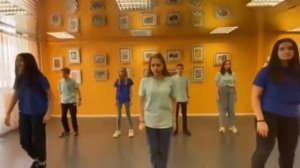 Танец 2 город Трава у дома