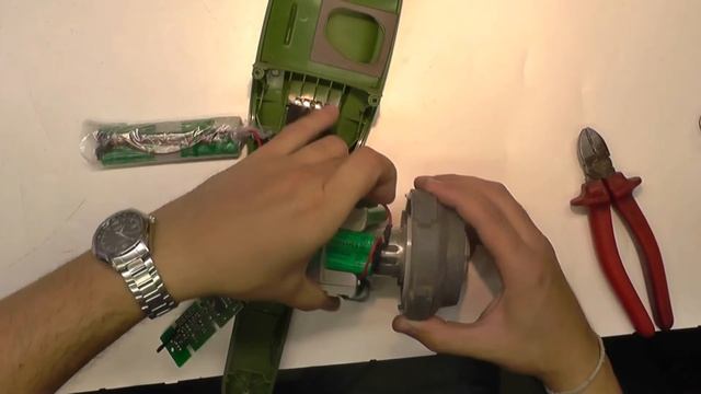 Беспроводный пылесос Electrolux замена никель-металл-гидридных аккумуляторов смотреть онлайн