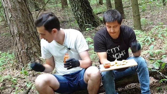 ?Satans Spit Chili спрей? добавили в Bruto Snacks Мексиканские кукурузные чипсы с соусом сальса? смотреть онлайн