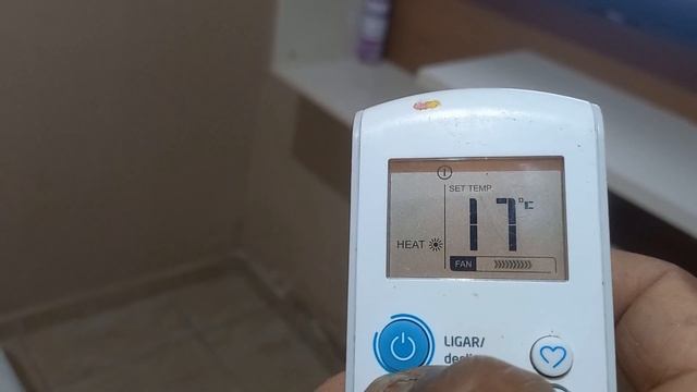 Como usar o controle do ar condicionado Comfee / MIDÉA Springer configuração e teclado смотреть онлайн