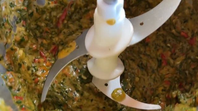 Аргентинский соус Чимичурри.