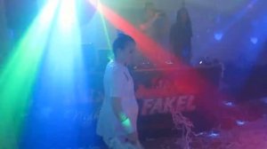 Бумажное шоу на Выпускной в 11 классе