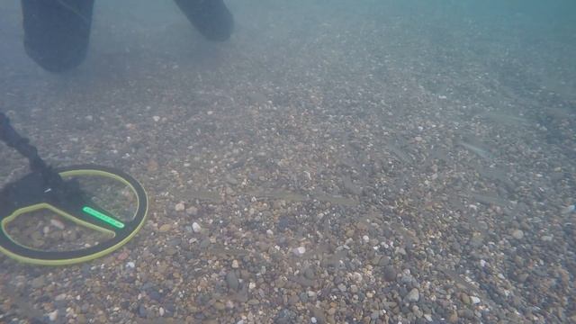 Самая ТЯЖЕЛАЯ ОБРУЧАЛКА за 2 года! Нашел деньги, золото, серебро металлодетектором Minelab Excalibu смотреть онлайн