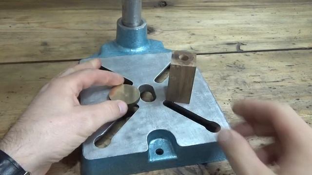 СТОЙКА ДЛЯ ДРЕЛИ / СТАНОК ИЗ СССР / ПРОВЕРКА ТОЧНОСТИ / Homemade Drill press смотреть онлайн