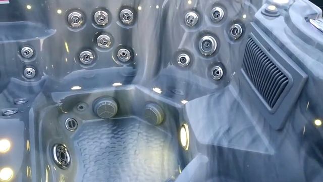 Expert представляет гидромассажный СПА бассейн Милан (коллекция Tuscan - Comfort series) смотреть онлайн