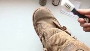 Как я чищу пустынные ботинки (Обзор Kiwi boot care kit)