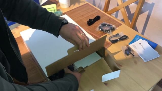 Sony PlayStation 4 - Konsole (500GB, schwarz, slim) [CUH-2016A] unboxing смотреть онлайн