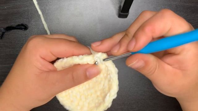 Totoro amigurumi. Tutorial paso a paso. Parte final. смотреть онлайн