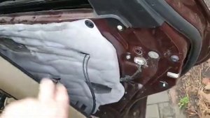 Установка и замена ограничителя двери Acura MDX II, ремонт ограничителя двери. Часть 1.