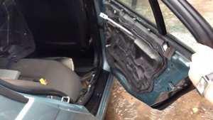 Вода в салоне bmw e46 мокрый пол