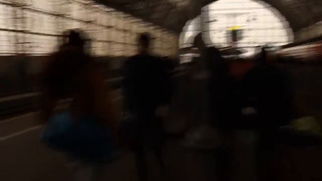 Поехали в Москву покурить кальян. Зима, холод, Москва, кальян. смотреть онлайн