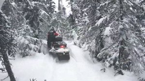Making and breaking trails on the Ski-Doo Skandic SWT 900 ACE