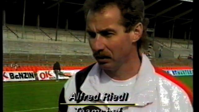 Ernst Ogris trifft gegen Peter Schmeichel смотреть онлайн