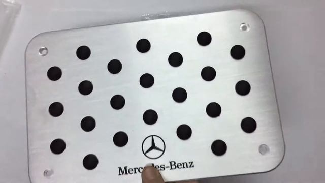 Накладка на коврик Mercedes Classic