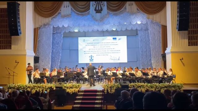 Фестиваль "Фанфары Каспия" - В. Халилов "Молодежный марш" смотреть онлайн