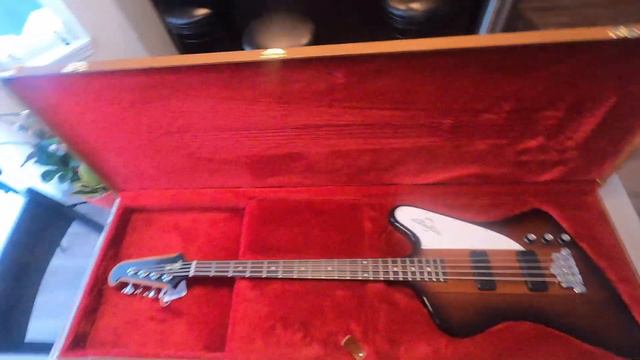 Unboxing A 2020 Gibson Thunderbird Bass смотреть онлайн