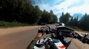 Suzuki drz 400 sm wheelie ( вилли ) на заднем колесе
