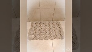 Плетёный коврик из джута