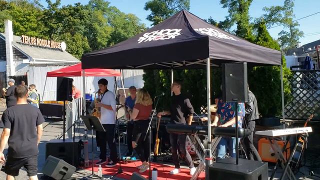 Savannah Rivera and the School of Rock Pt. Jefferson covering"Sir Duke" by Stevie Wonder смотреть онлайн