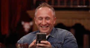 Оскар Кучера признался, что изменял жене