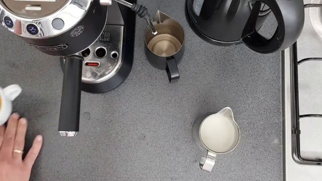 DeLonghi EC680 EC685 latte art Practice Tulipe смотреть онлайн