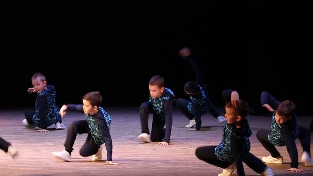 Танцевальный коллектив "New Wave" - Street Dance смотреть онлайн