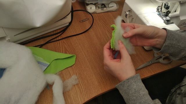 Как сшить монстро-шапку детскую с завязками смотреть онлайн